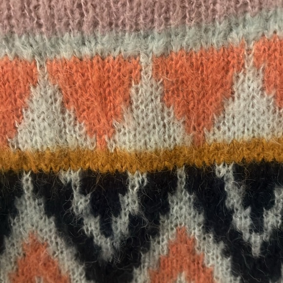 Cat & Jack sweater size XL junior - Picture 3 of 7